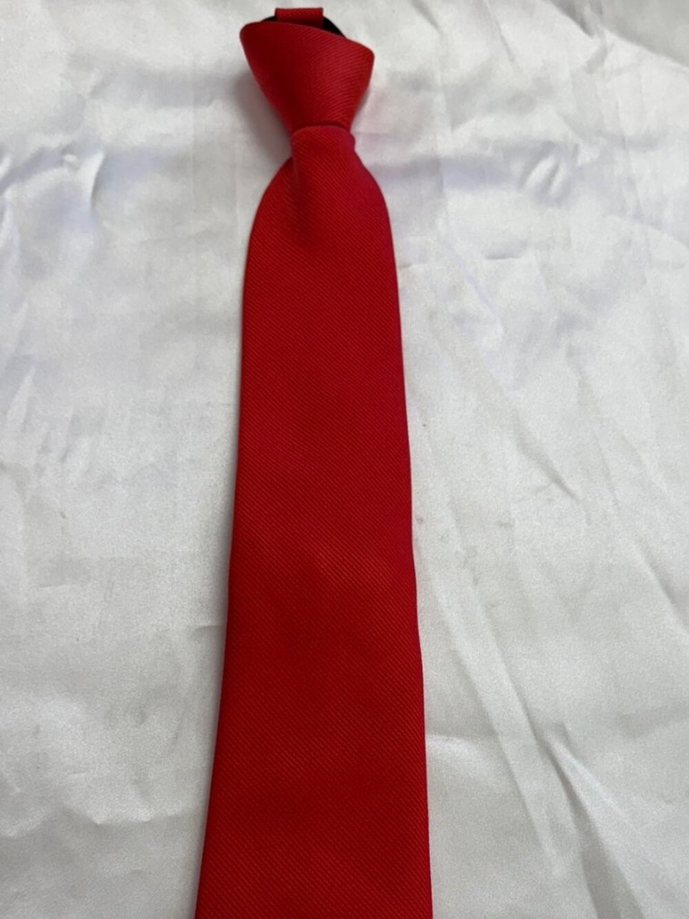 NWOT Red Zipper Tie